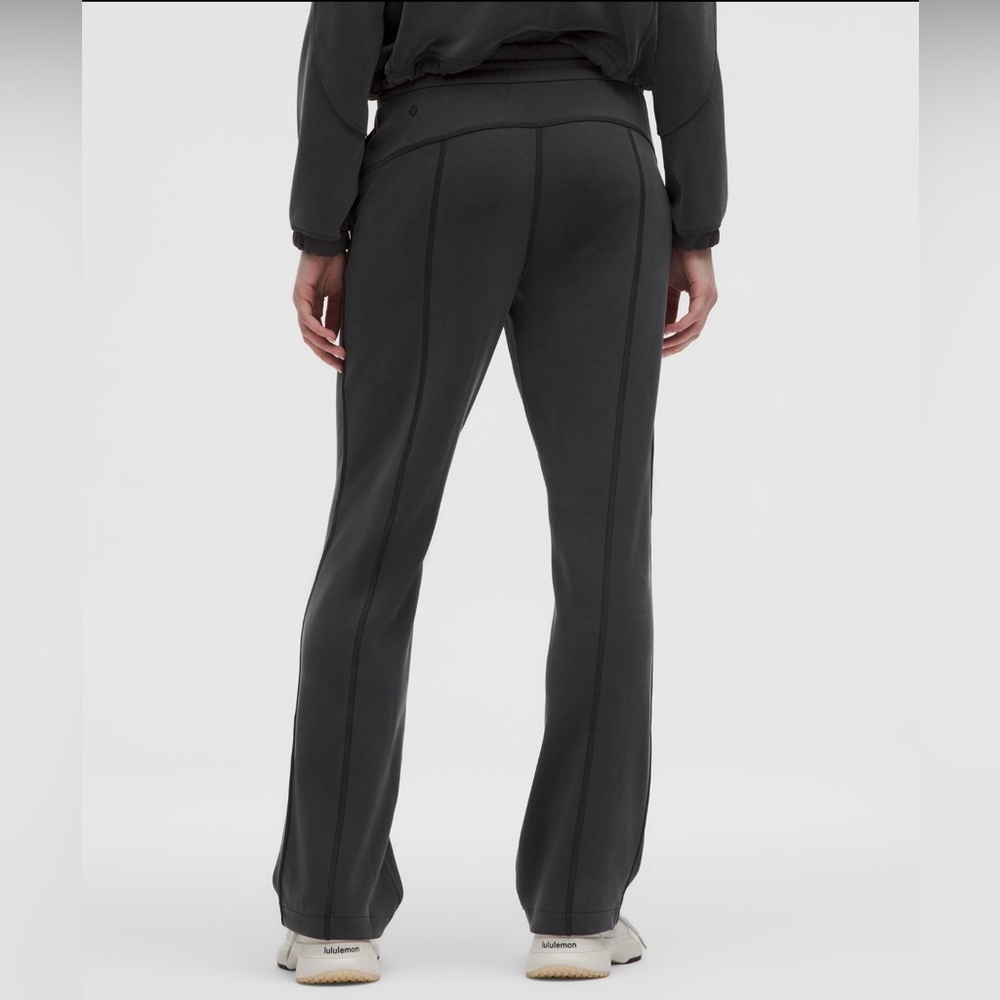 lululemon athletica Women’s Softstream pants - Picture 2 of 5